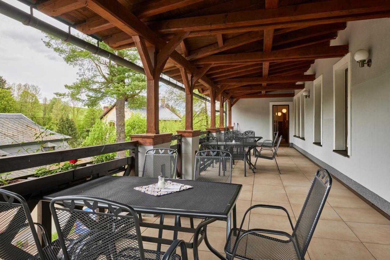 Hotel Auri Rudník Екстериор снимка